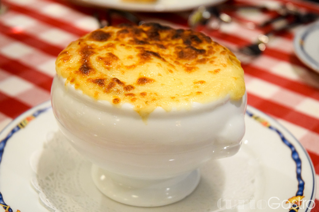 La cocina tradicional francesa en Bistro La Bastille | Curiosidades ...